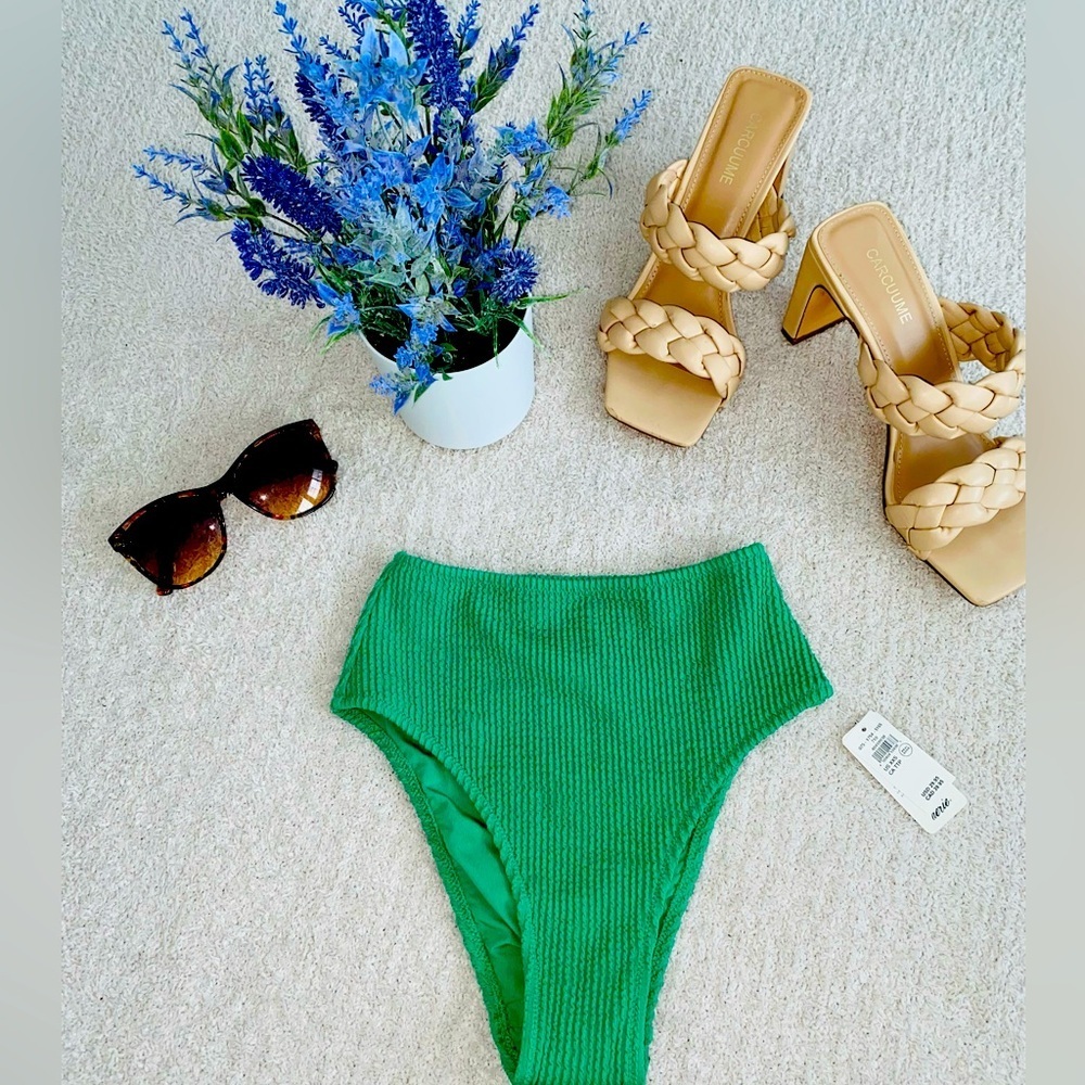 Bikini bottom